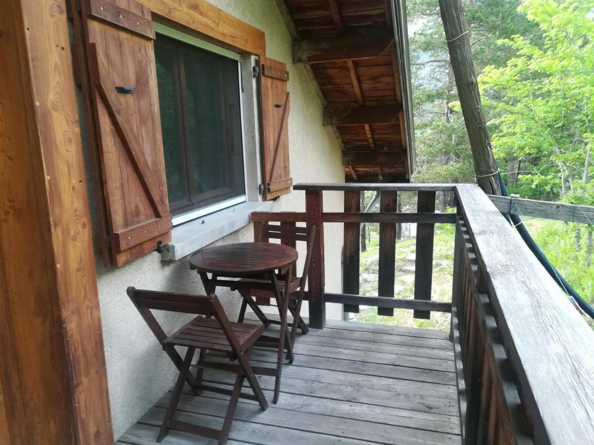 Chambre Les Ormes Enchastrayes Zewnętrze zdjęcie